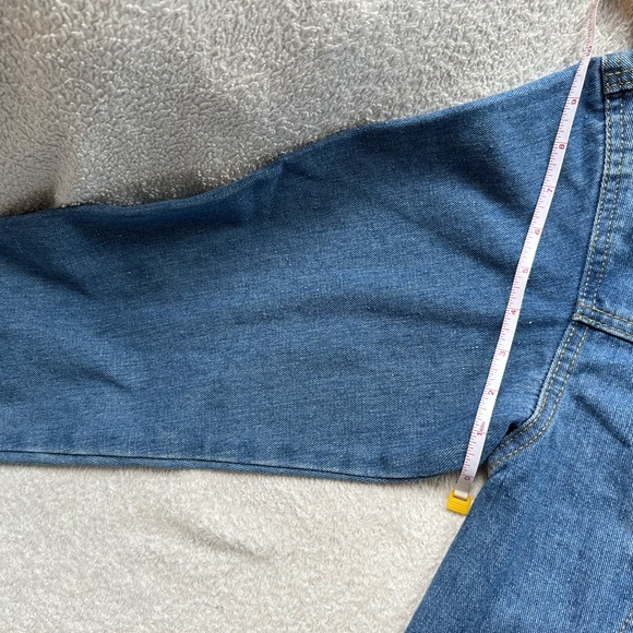 Crop Denim Trucker Jacket - Picture 5 of 6